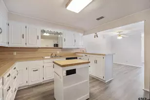 504 Woodland Hills Dr, Tyler, TX 75701 - Photo 13