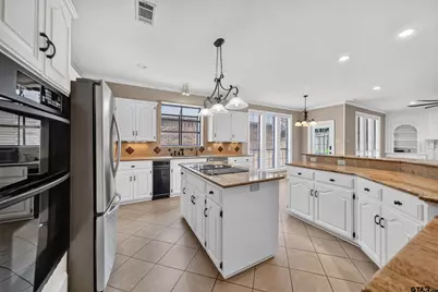 504 Hyde Park Dr, Tyler, TX 75701 - Photo 37