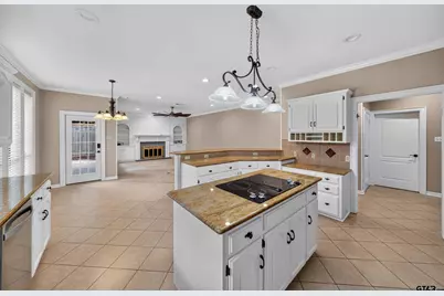 504 Hyde Park Dr, Tyler, TX 75701 - Photo 13