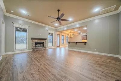 2114 W Hawkins Pkwy, Longview, TX 75605 - Photo 5