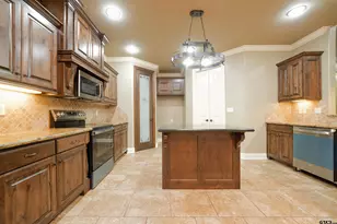 2114 W Hawkins Pkwy, Longview, TX 75605 - Photo 9
