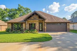 2114 W Hawkins Pkwy, Longview, TX 75605 - Photo 1