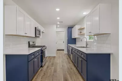 2000 W Oakwood St, Tyler, TX 75702 - Photo 9