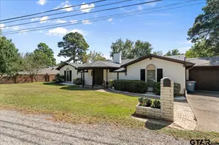 2002 W Lake Dr, Gladewater, TX 75647 - Photo 5