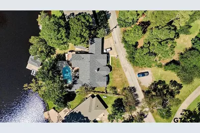 2002 W Lake Dr, Gladewater, TX 75647 - Photo 41