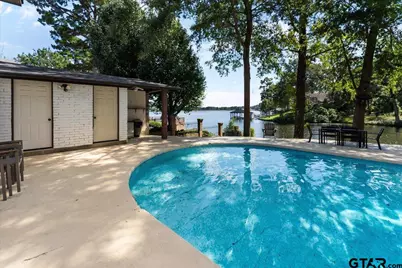 2002 W Lake Dr, Gladewater, TX 75647 - Photo 7