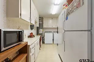 105 N Pope St, Overton, TX 75684 - Photo 9