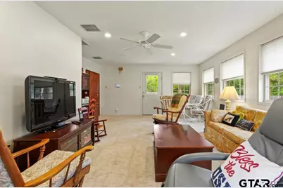 105 N Pope St., Overton, TX 75684 - Photo 23