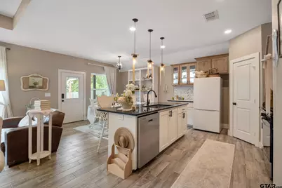 16030 Crossing Circle, Lindale, TX 75771 - Photo 7