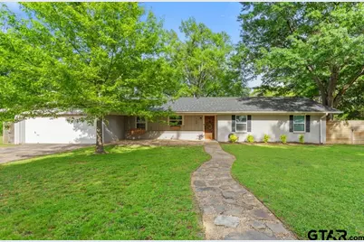 709 N Georgia St, Lindale, TX 75771 - Photo 1