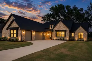 324 Heritage Wy, Bullard, TX 75757 - Photo 1