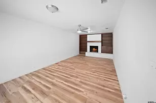 907 Henderson St, Jacksonville, TX 75766 - Photo 11