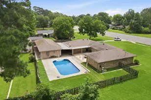 1302 W Sabine St, Carthage, TX 75633 - Photo 1