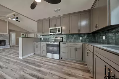 1221 Chateau Ln, Hideaway, TX 75771 - Photo 17