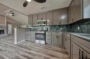 1221 Chateau Ln, Hideaway, TX 75771 - Photo 17
