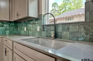 1221 Chateau Ln, Hideaway, TX 75771 - Photo 21