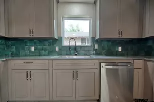 1221 Chateau Ln, Hideaway, TX 75771 - Photo 19