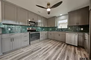 1221 Chateau Ln, Hideaway, TX 75771 - Photo 15