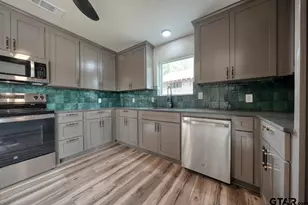 1221 Chateau Ln, Hideaway, TX 75771 - Photo 19