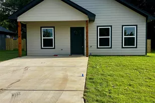 203 E Fleming, Longview, TX 75604 - Photo 1