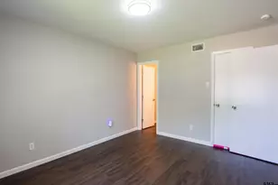 544 Cherry St, Chandler, TX 75758 - Photo 7