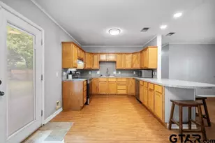 407 York Dr, Lindale, TX 75771 - Photo 9