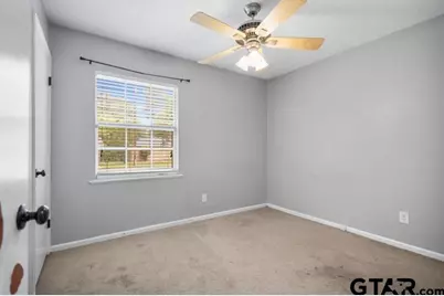 407 York Dr, Lindale, TX 75771 - Photo 21