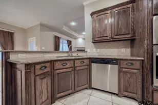 205 Heritage Ct, Lindale, TX 75771 - Photo 11