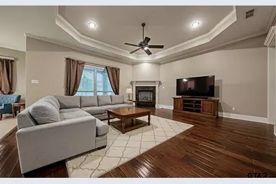 205 Heritage Ct, Lindale, TX 75771 - Photo 13