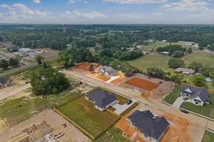 17300 Woodcrest Cir, Lindale, TX 75771 - Photo 27