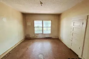 1308 N Whitten Ave, Tyler, TX 75702 - Photo 9