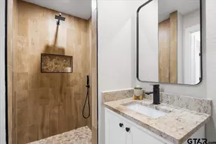 329 Lone Star Ln, Hideaway, TX 75771 - Photo 25