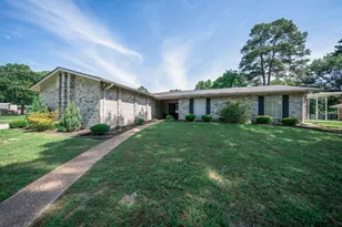 317 E Robinwood, White Oak, TX 75693 - Photo 3