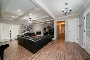 317 E Robinwood, White Oak, TX 75693 - Photo 9