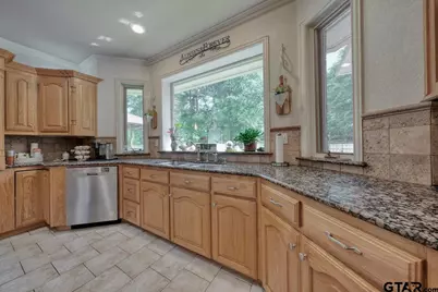 17898 Fm 16 W, Lindale, TX 75771 - Photo 15