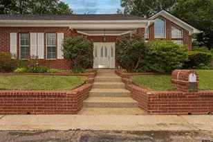 303 Canterbury Ct, Tyler, TX 75703 - Photo 3