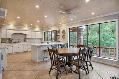 807 Fox Cove St, Tyler, TX 75703 - Photo 9