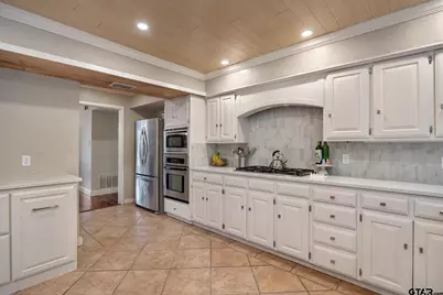 807 Fox Cove St, Tyler, TX 75703 - Photo 15