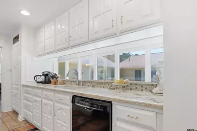 7000 Hollytree Cir, Tyler, TX 75703 - Photo 13