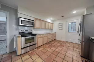 216 Pinewood Ln, Hideaway, TX 75771 - Photo 5
