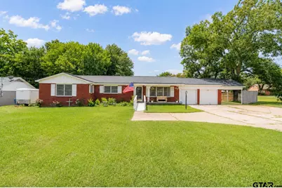 1611 N Pacific St, Mineola, TX 75773 - Photo 1