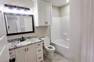 1219 W Lollar St, Tyler, TX 75702 - Photo 11