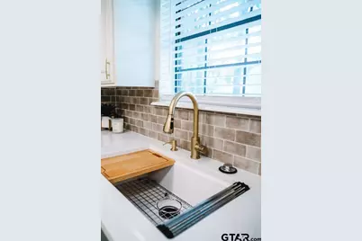 5104 Kingspark, Tyler, TX 75703 - Photo 9
