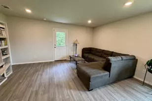 1196 Clover Ct, Chandler, TX 75758 - Photo 7