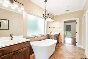23151 County Rd 2159, Troup, TX 75789 - Photo 23