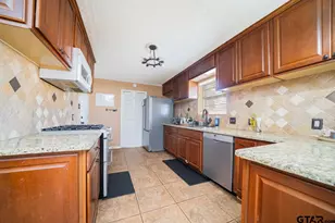 110 Cheryl St, Longview, TX 75604 - Photo 7