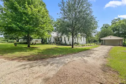 529 E Fm 323, Palestine, TX 75801 - Photo 3