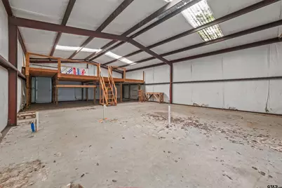 529 E Fm 323, Palestine, TX 75801 - Photo 31