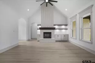 17077 Woodcrest Cir, Lindale, TX 75771 - Photo 5