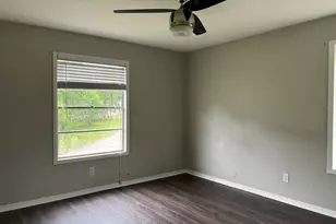 706 Inwood Dr, Palestine, TX 75801 - Photo 9
